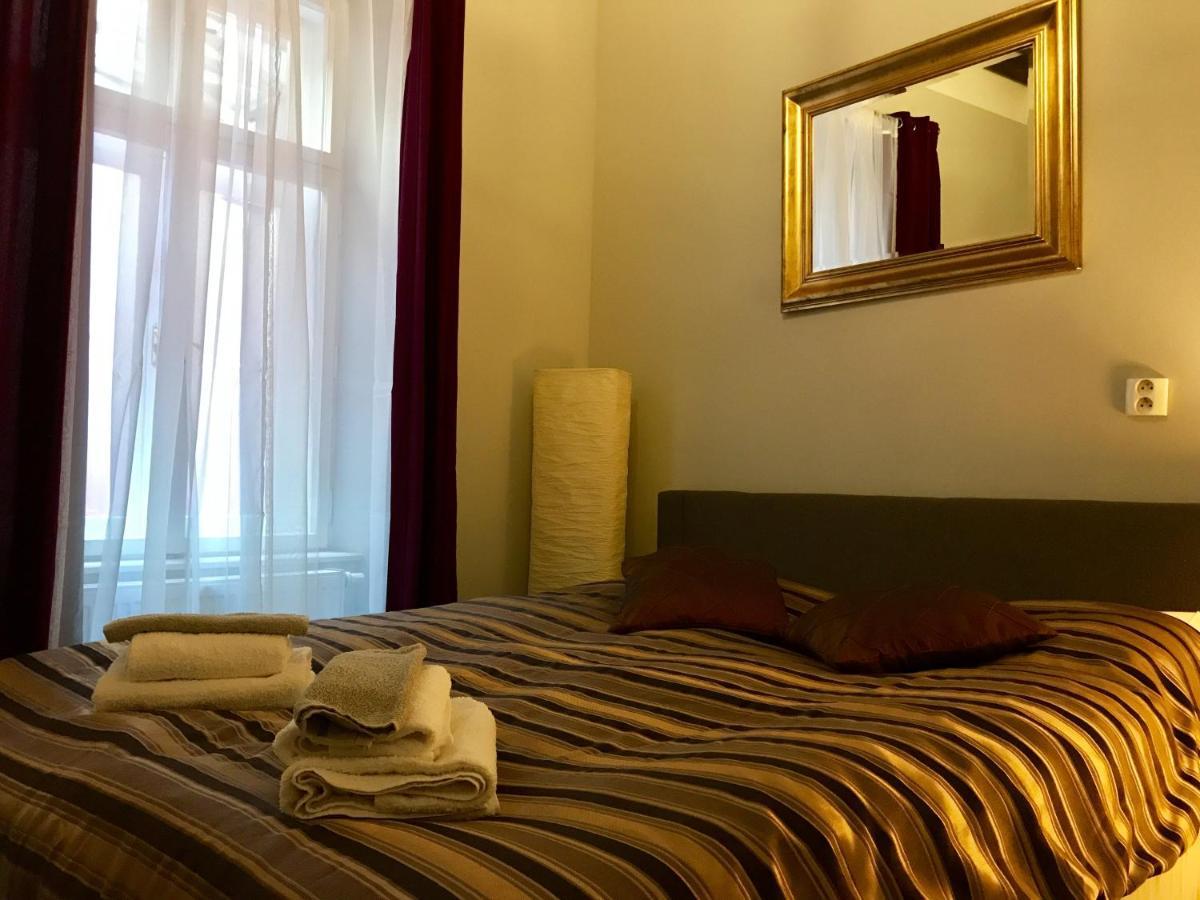 Brno Center Whirlpool Apartment Exterior foto